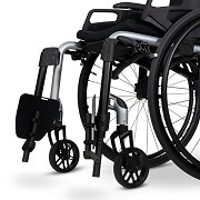 Podnožky se stupačkami aktivního invalidního vozíku se skládacím rámem NANO S 1.157