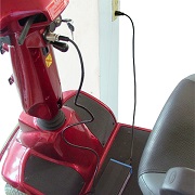 Nabíjení baterie elektrického skútru EL-GO 1273-3