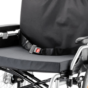Detail konstrukce invalidního vozíku Eurochair 2 XXL 2.850