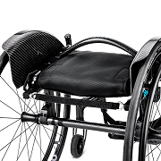 Sklopení zádové opěrky na karbonovém aktivním invalidním vozíku NANO C 1.158